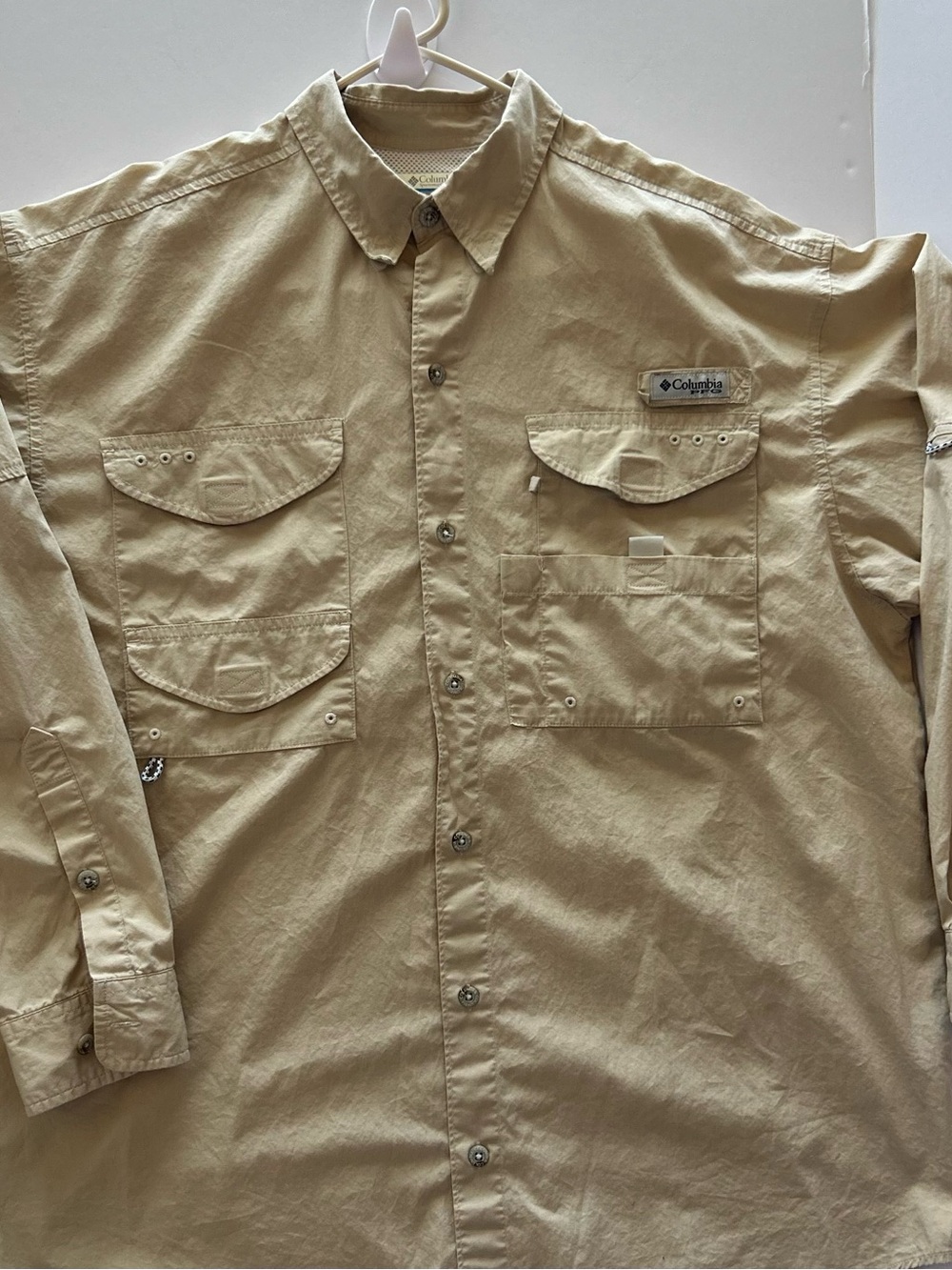 Columbia Men’s Long-Sleeve Button-Front Shirt in Khaki
